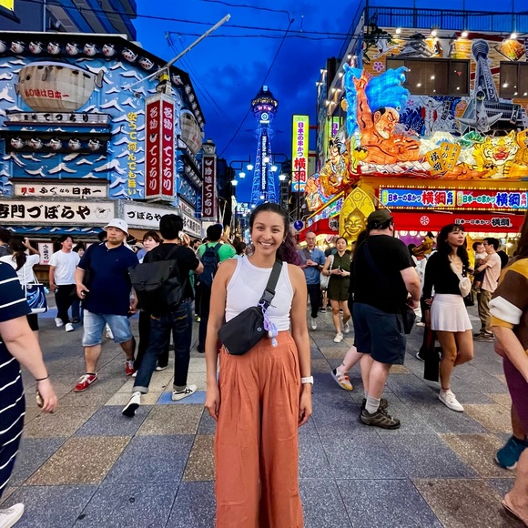 Meet your Posher, Yvette - Picture 3 of 12